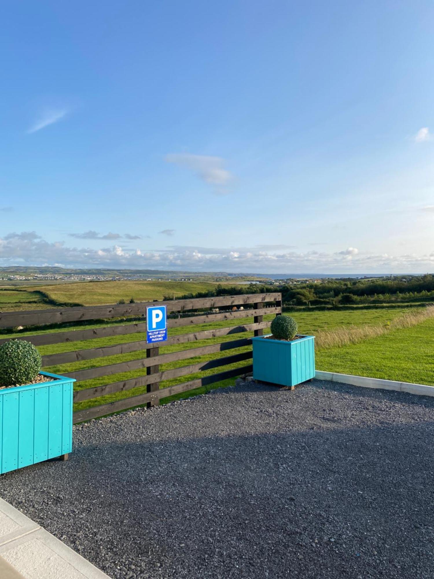 Hill Top View Apartment Lahinch Extérieur photo